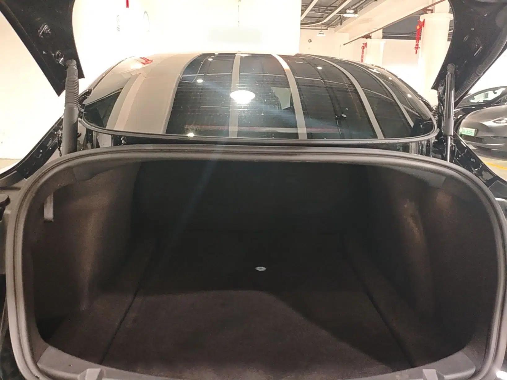 Tesla Model 3 2022 Rear-Wheel-Drive Version — миниатюра 22