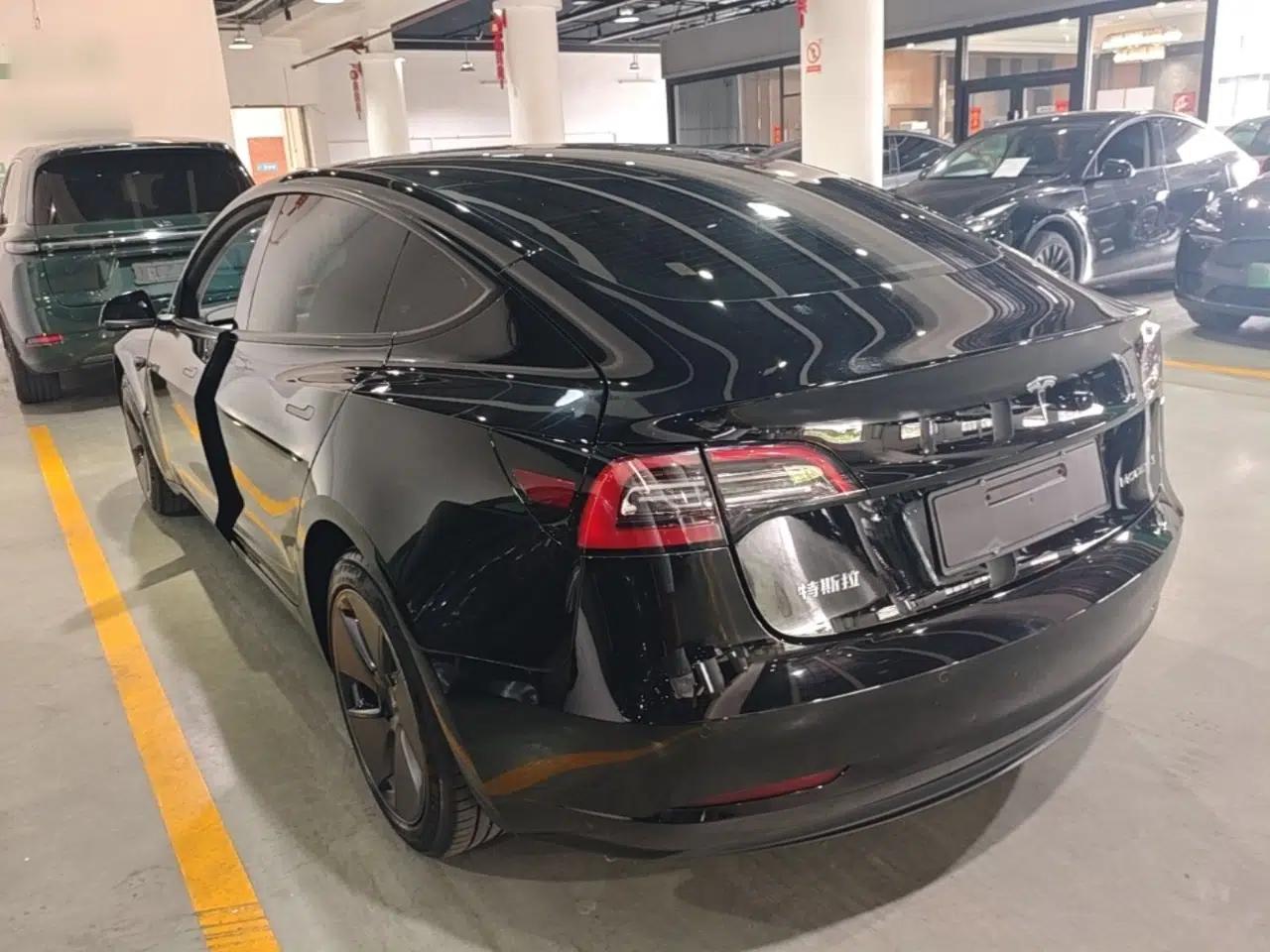 Tesla Model 3 2022 Rear-Wheel-Drive Version — миниатюра 4