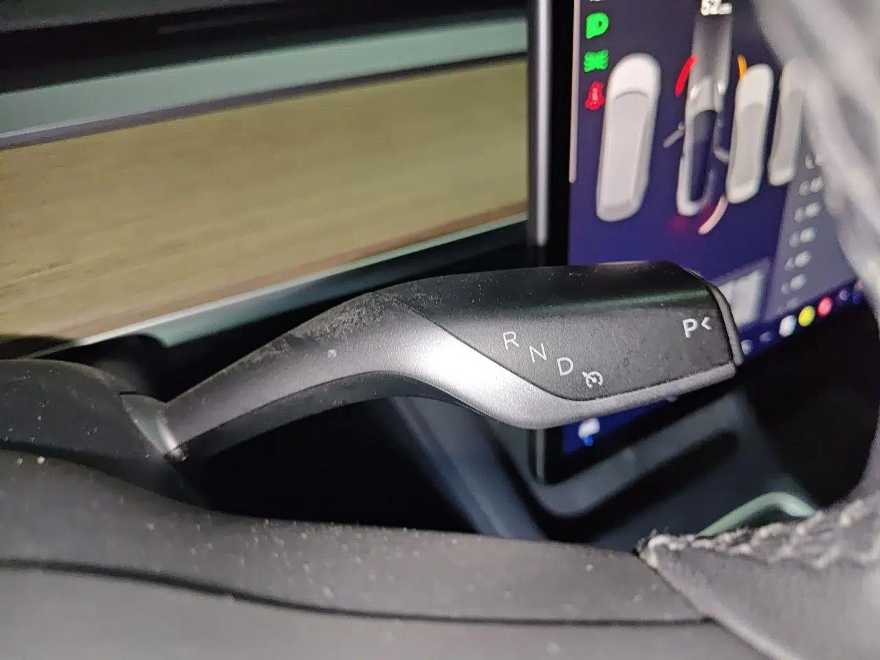Tesla Model 3 2021 Standard Range Rear-Wheel Drive Upgraded Version 3D6 — миниатюра 14