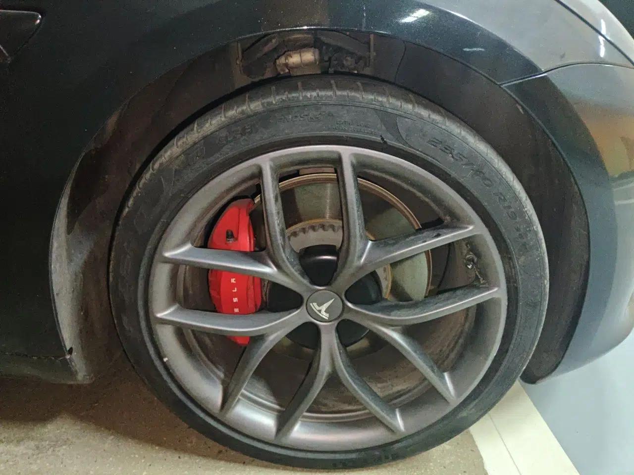 Tesla Model 3 2021 Revised Version II – Performance High-Performance All-Wheel-Drive Edition — миниатюра 8