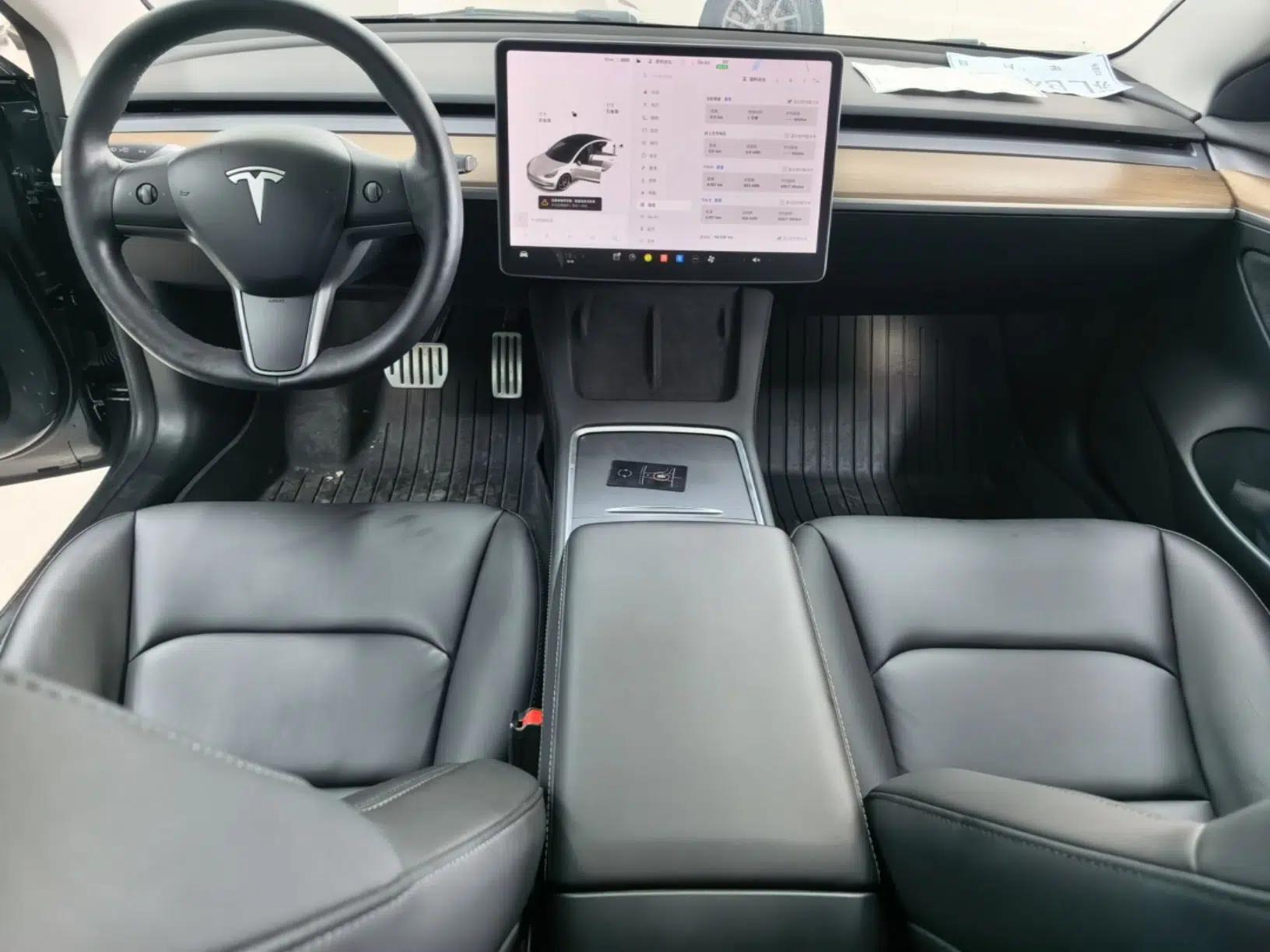 Tesla Model 3 2021 Performance High-Performance All-Wheel-Drive Version — миниатюра 12