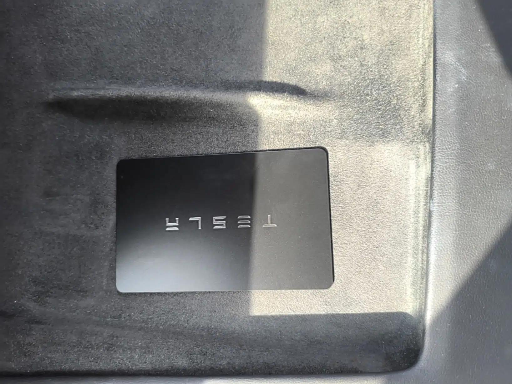Tesla Model 3 2023 Rear-Wheel-Drive Version — миниатюра 28