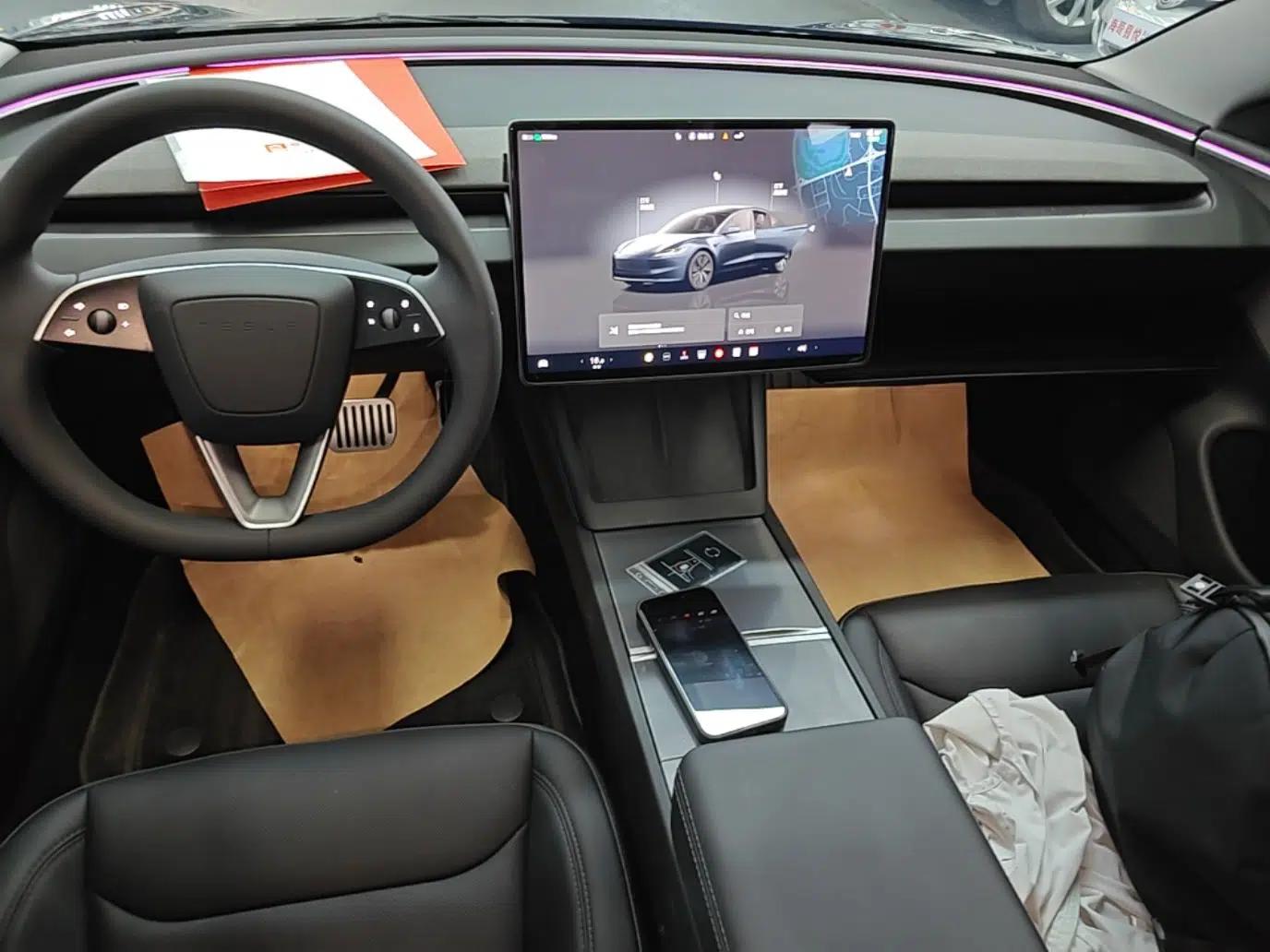 Tesla Model 3 2023 Rear-Wheel-Drive Version — миниатюра 15
