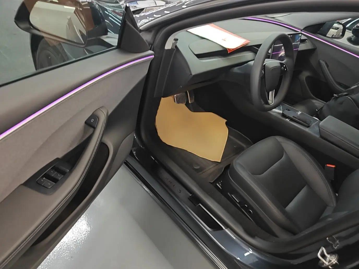 Tesla Model 3 2023 Rear-Wheel-Drive Version — миниатюра 18