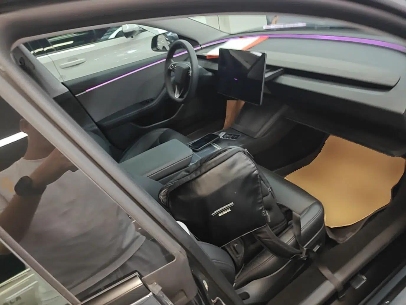 Tesla Model 3 2023 Rear-Wheel-Drive Version — миниатюра 19