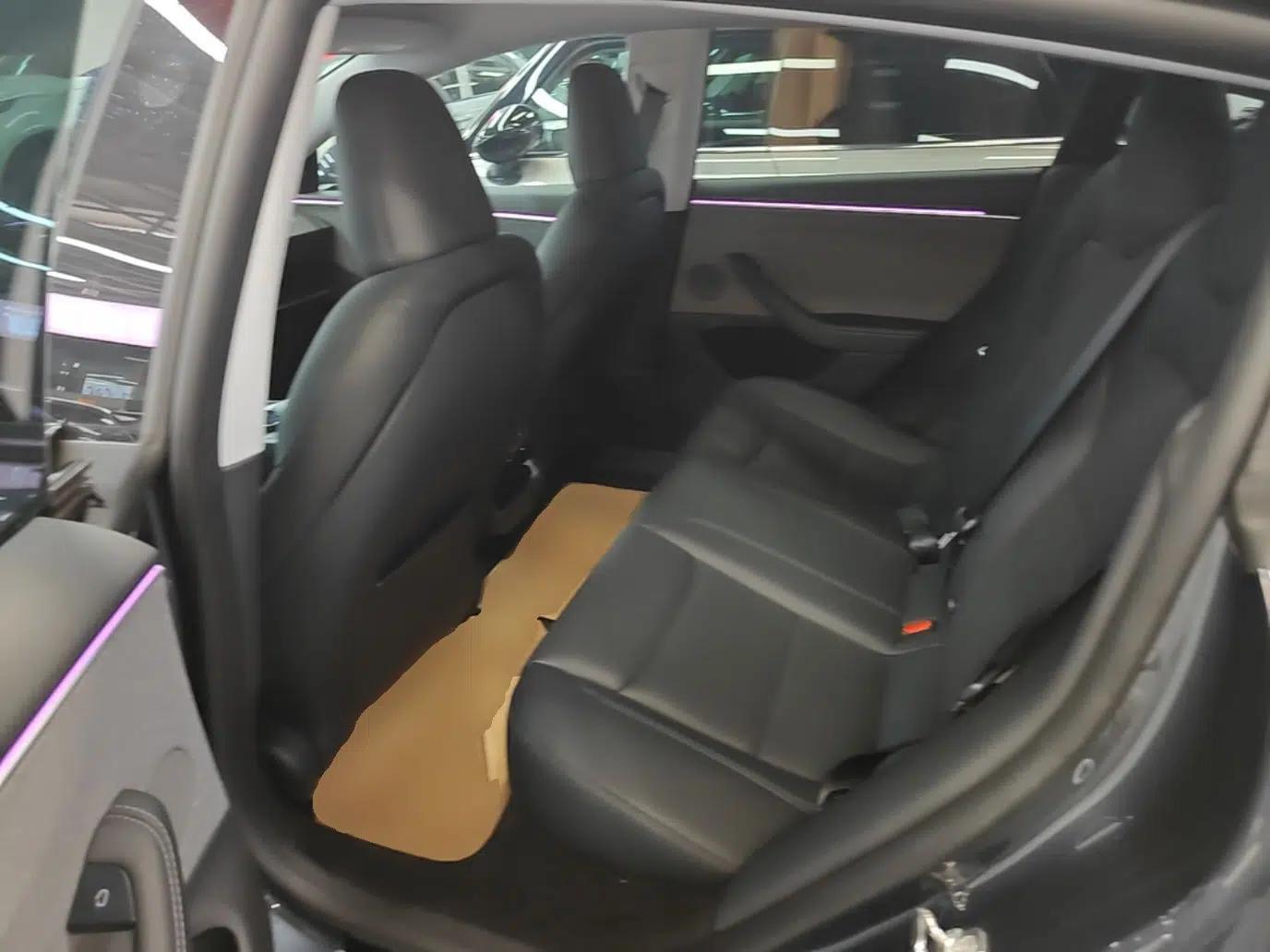 Tesla Model 3 2023 Rear-Wheel-Drive Version — миниатюра 20