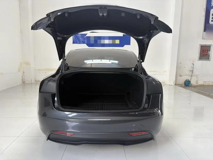 Tesla Model 3 2023 Rear-Wheel-Drive Version — миниатюра 14