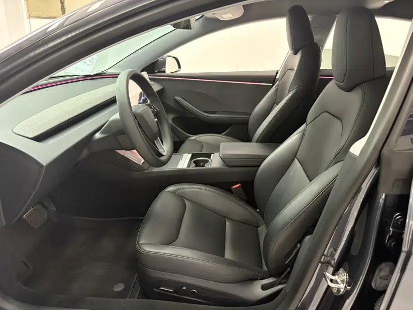 Tesla Model 3 2023 Rear-Wheel-Drive Version — миниатюра 17