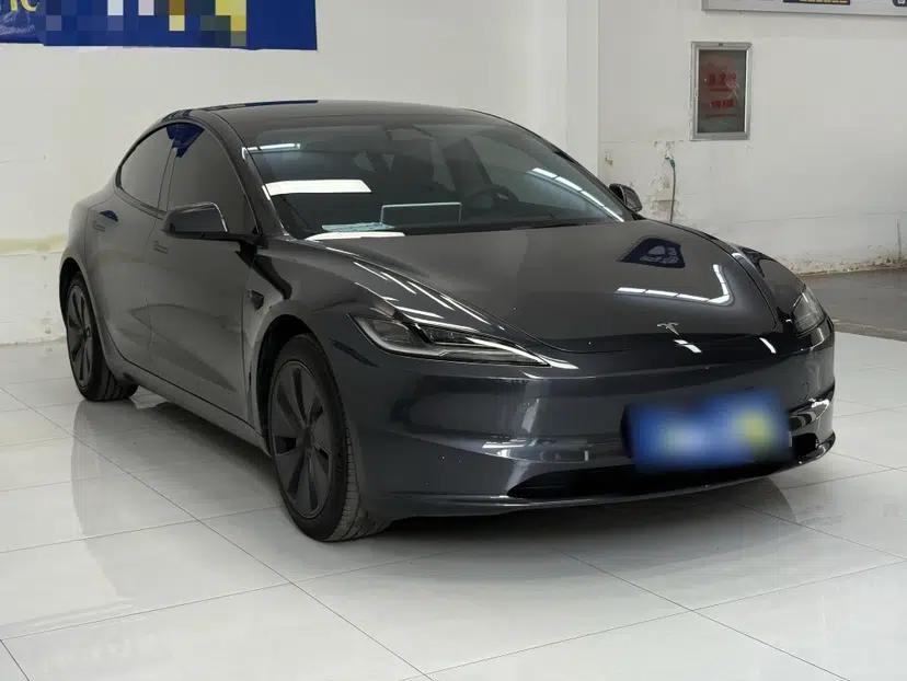 Tesla Model 3 2023 Rear-Wheel-Drive Version — миниатюра 3