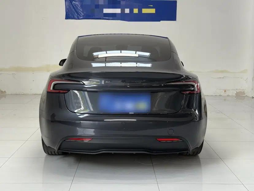Tesla Model 3 2023 Rear-Wheel-Drive Version — миниатюра 5