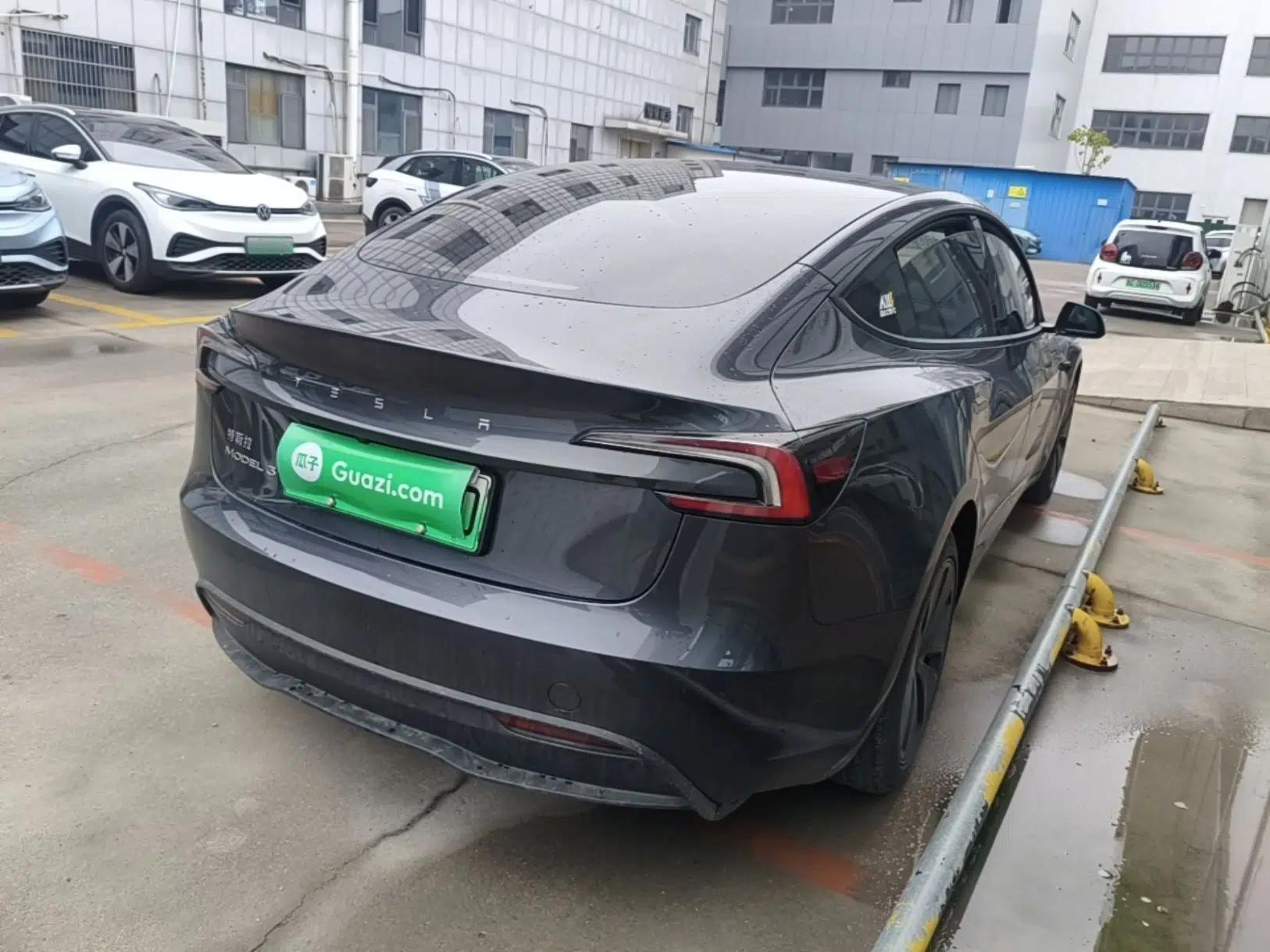 Tesla Model 3 2023 Rear-Wheel-Drive Version — миниатюра 6