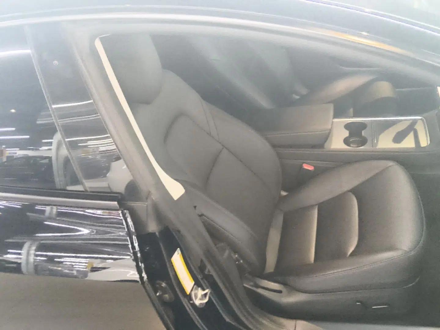 Tesla Model 3 2022 Rear-Wheel-Drive Version — миниатюра 19
