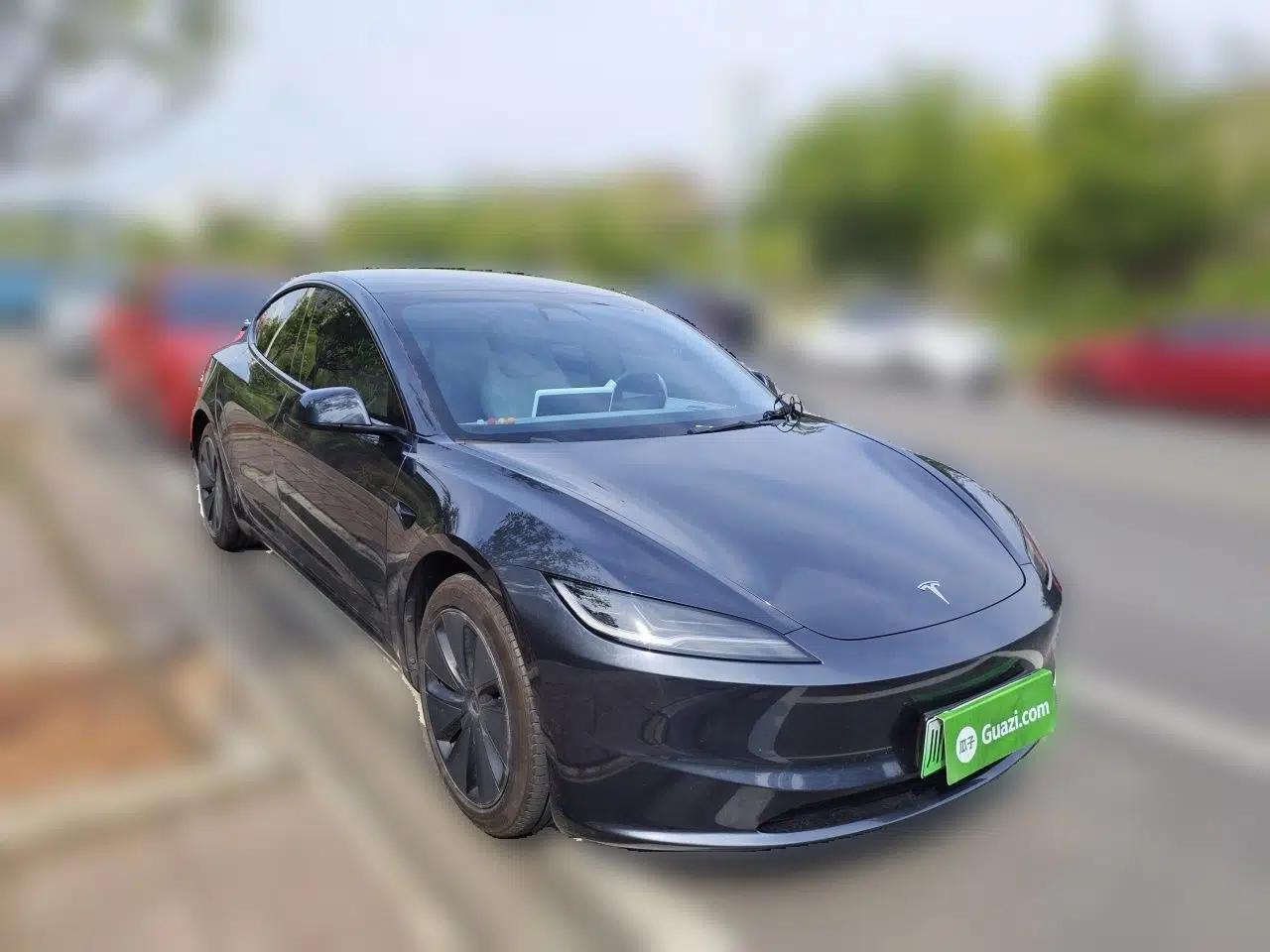 Tesla Model 3 2023 Rear-Wheel-Drive Version — миниатюра 3