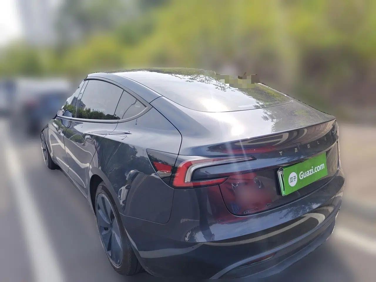 Tesla Model 3 2023 Rear-Wheel-Drive Version — миниатюра 4