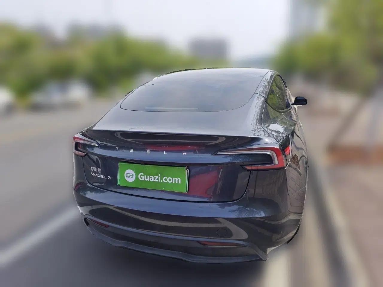 Tesla Model 3 2023 Rear-Wheel-Drive Version — миниатюра 5