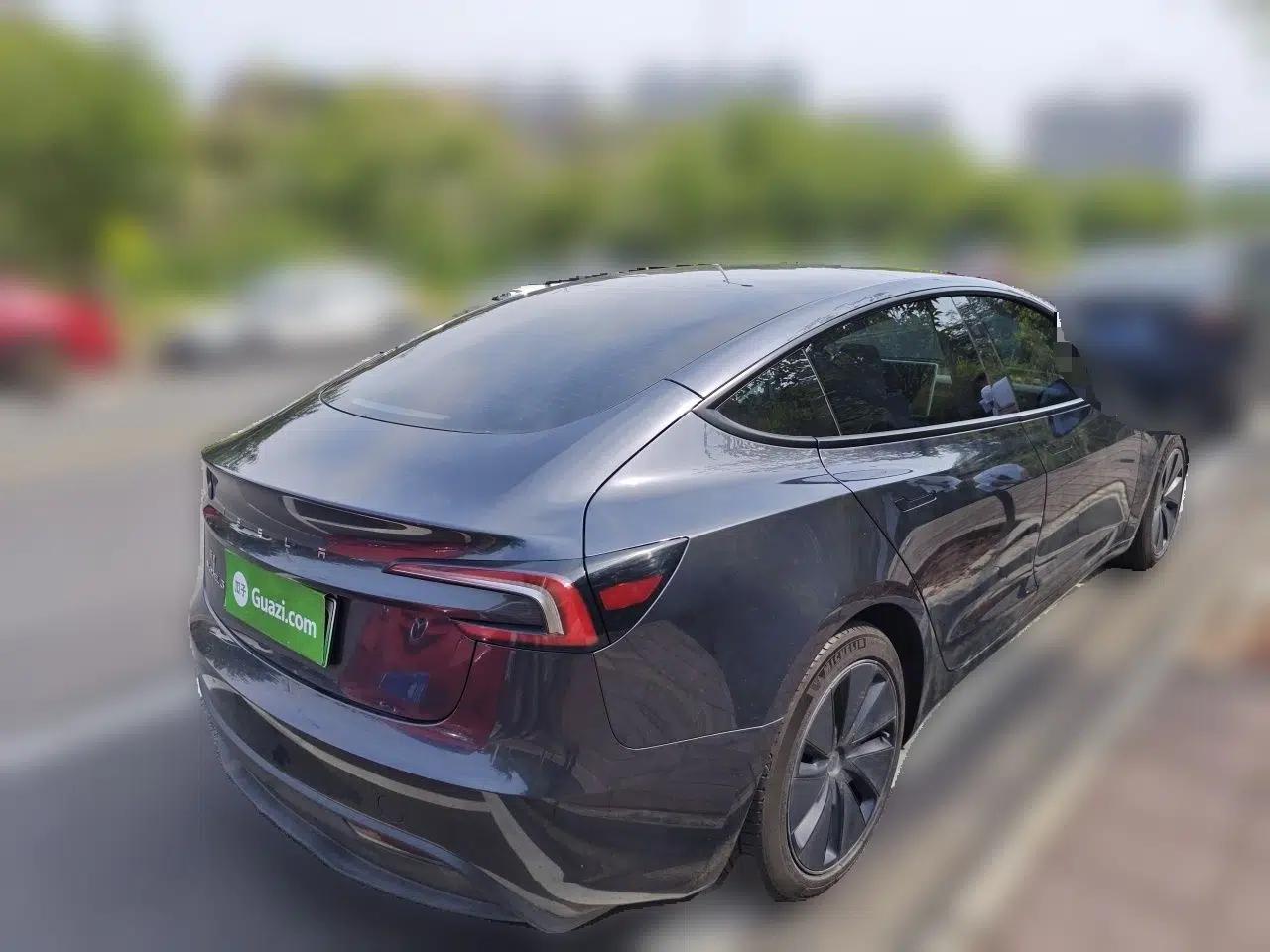 Tesla Model 3 2023 Rear-Wheel-Drive Version — миниатюра 6