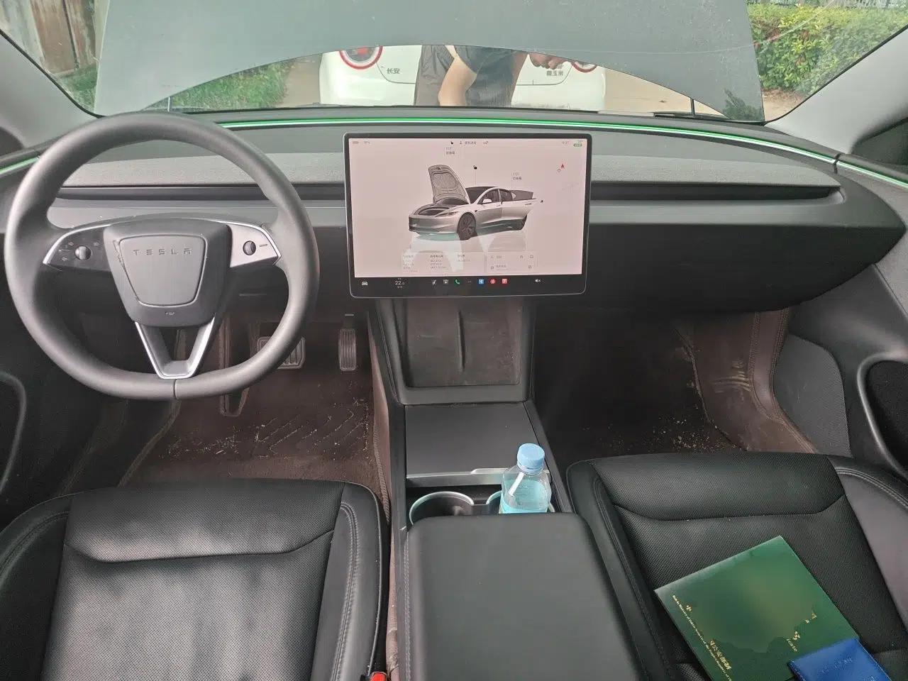 Tesla Model 3 2023 Rear-Wheel-Drive Version — миниатюра 9