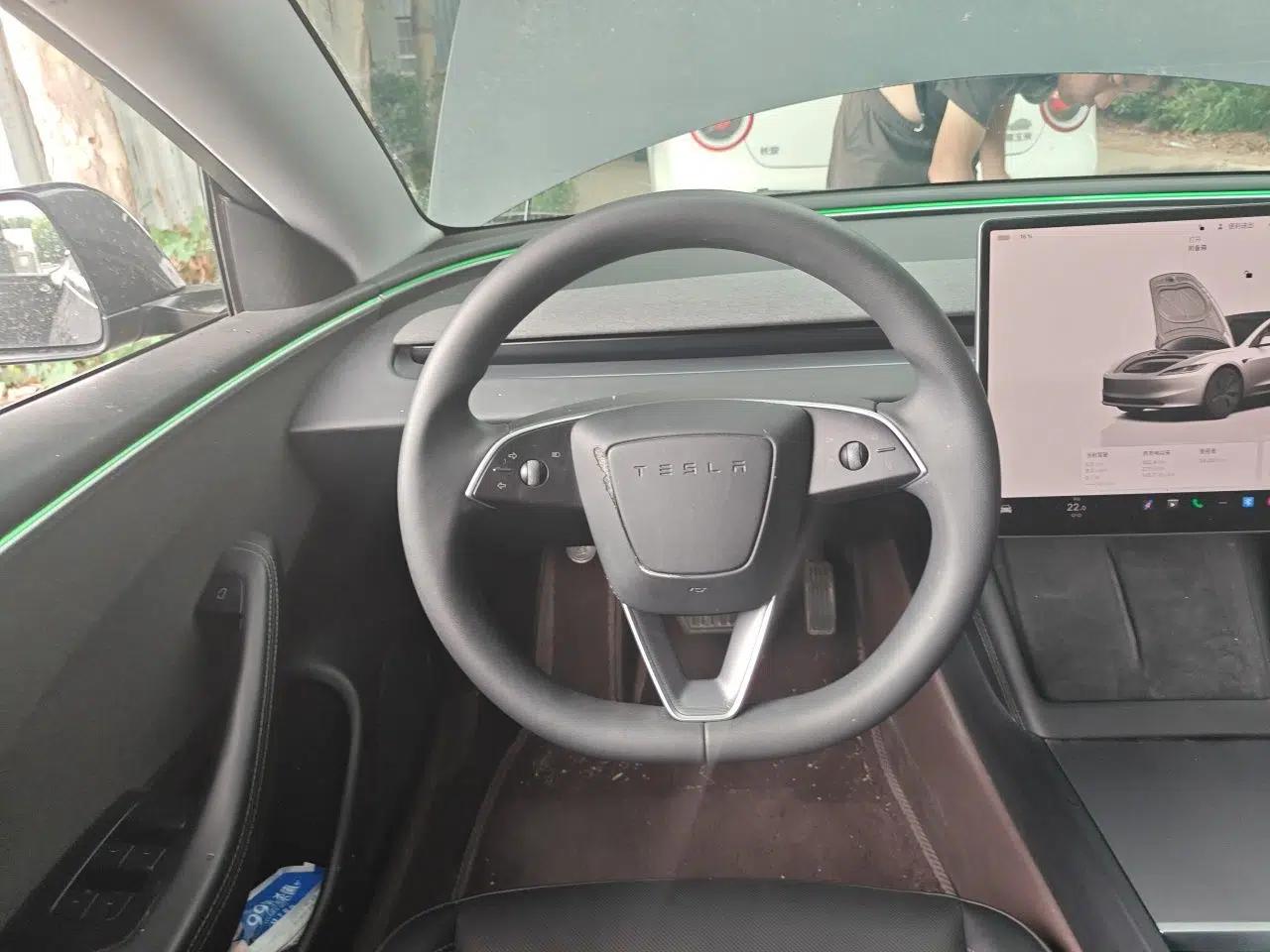 Tesla Model 3 2023 Rear-Wheel-Drive Version — миниатюра 10