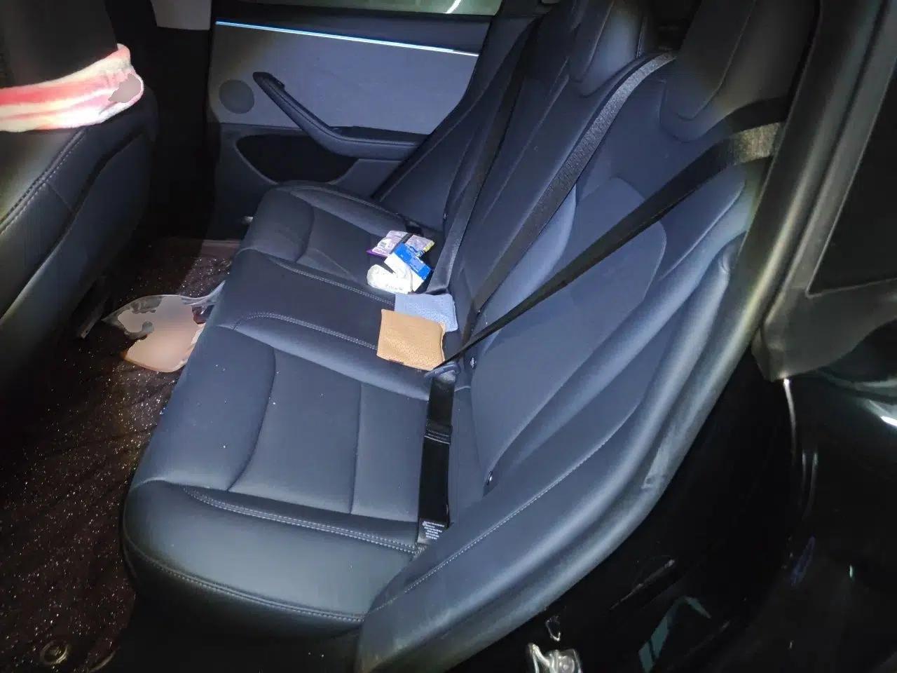 Tesla Model 3 2023 Rear-Wheel-Drive Version — миниатюра 17