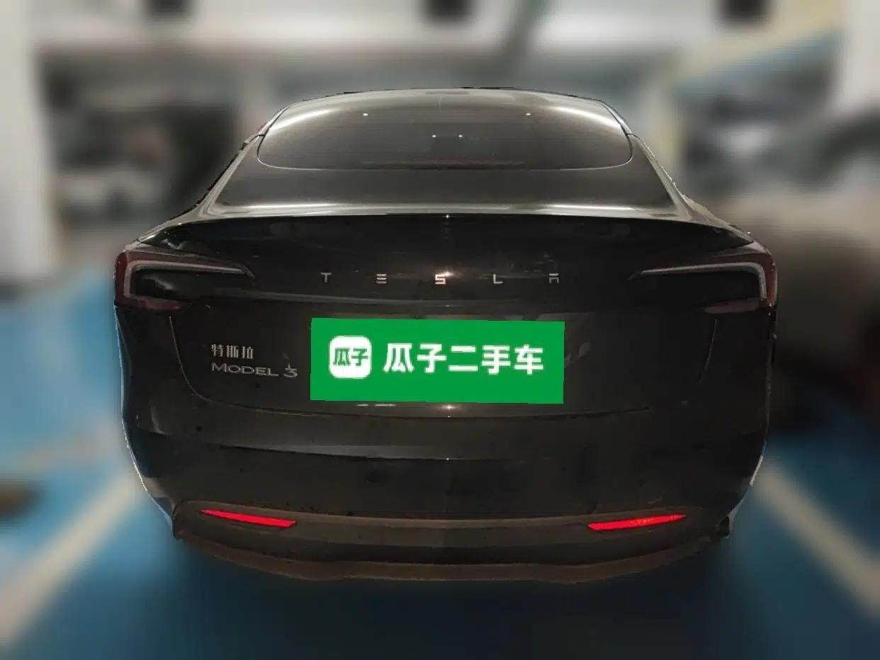Tesla Model 3 2023 Rear-Wheel-Drive Version — миниатюра 5