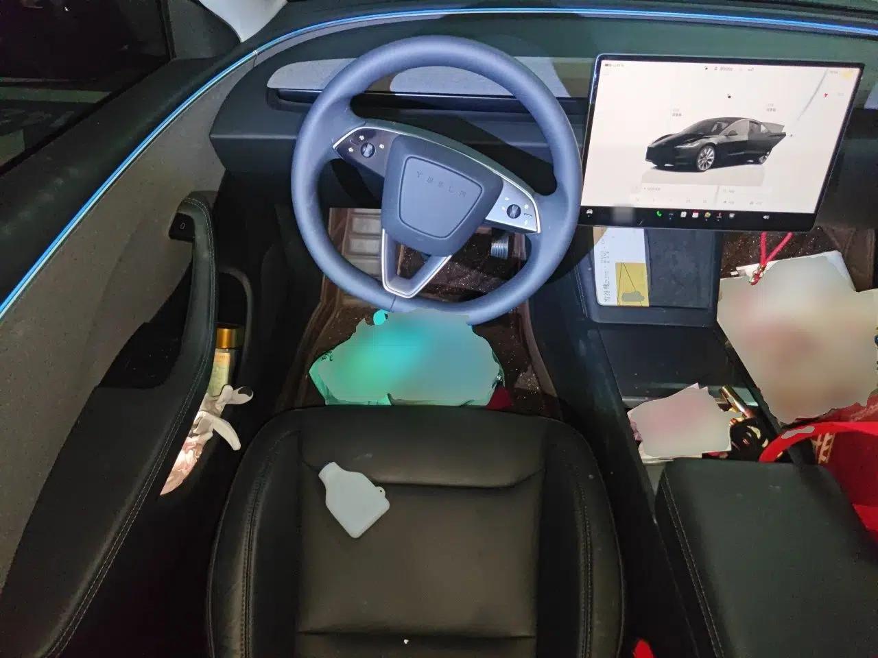 Tesla Model 3 2023 Rear-Wheel-Drive Version — миниатюра 10