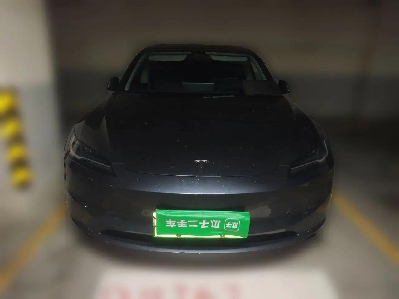 Tesla Model 3 2023 Long-Range All-Wheel-Drive Version — миниатюра 2