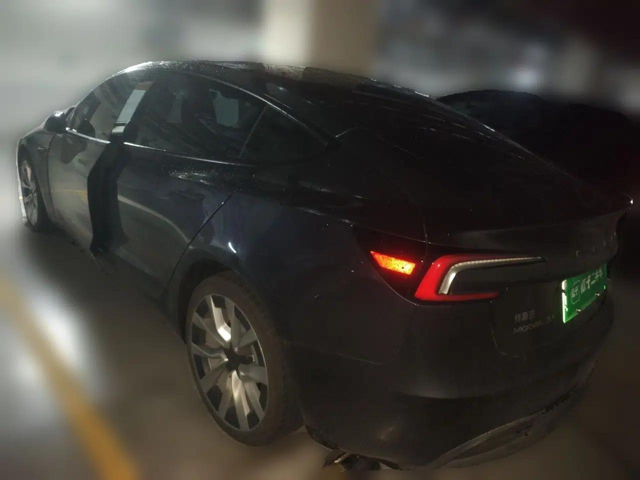 Tesla Model 3 2023 Long-Range All-Wheel-Drive Version — миниатюра 4