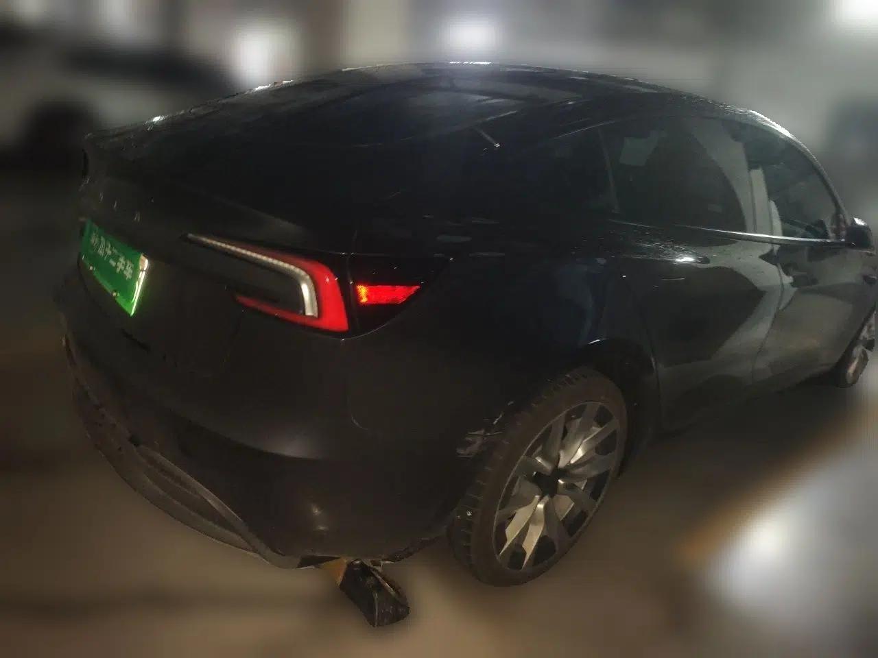 Tesla Model 3 2023 Long-Range All-Wheel-Drive Version — миниатюра 6