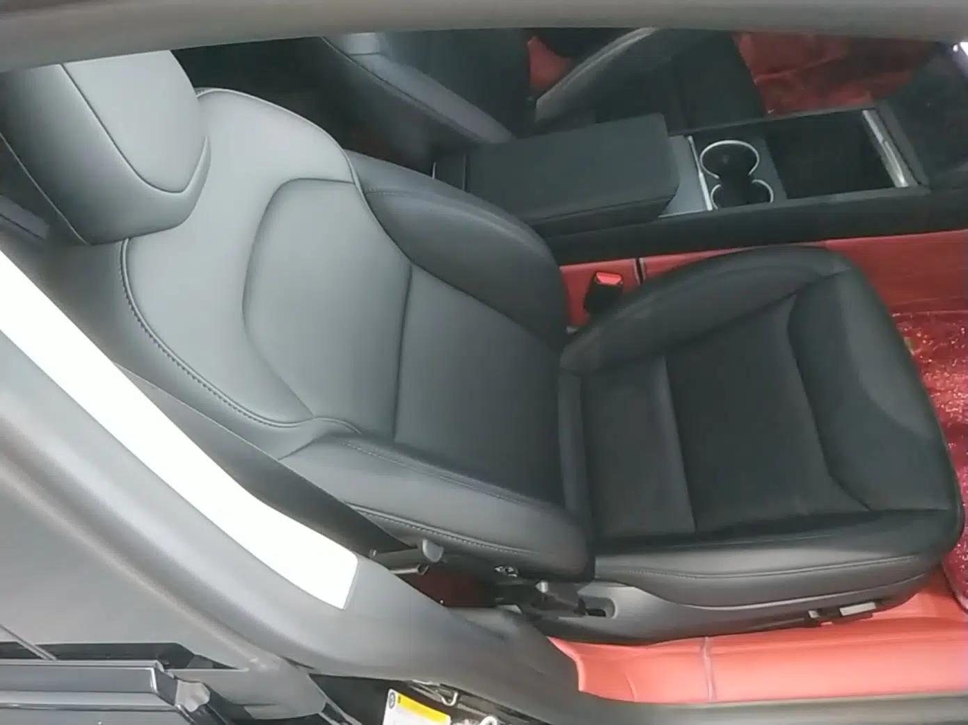 Tesla Model 3 2025 Rear-Wheel-Drive Version — миниатюра 19