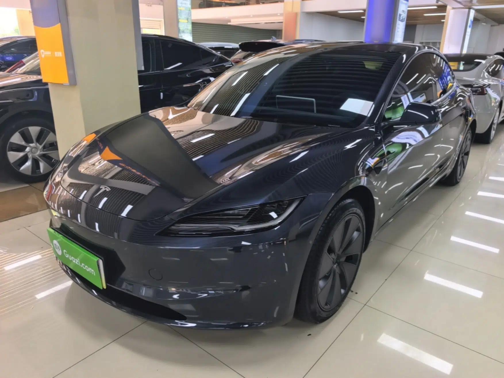 Tesla Model 3 2023 Rear-Wheel-Drive Version — миниатюра 1