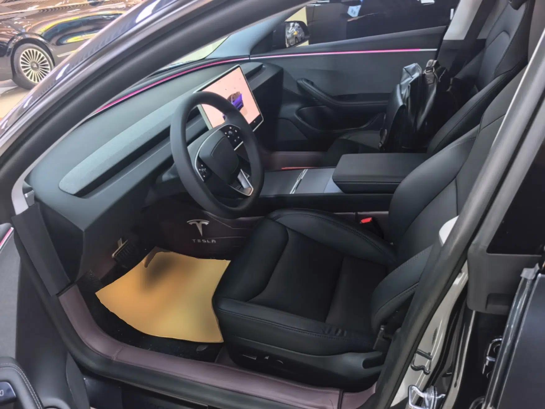 Tesla Model 3 2023 Rear-Wheel-Drive Version — миниатюра 17