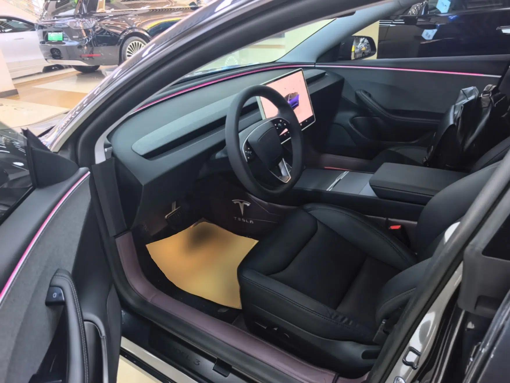 Tesla Model 3 2023 Rear-Wheel-Drive Version — миниатюра 18