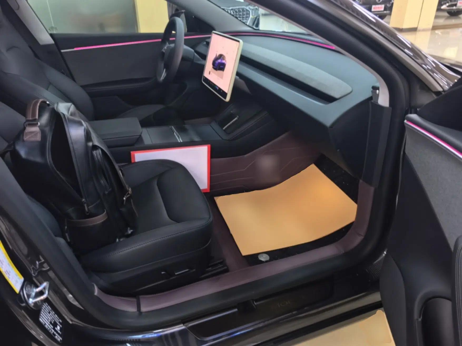 Tesla Model 3 2023 Rear-Wheel-Drive Version — миниатюра 19