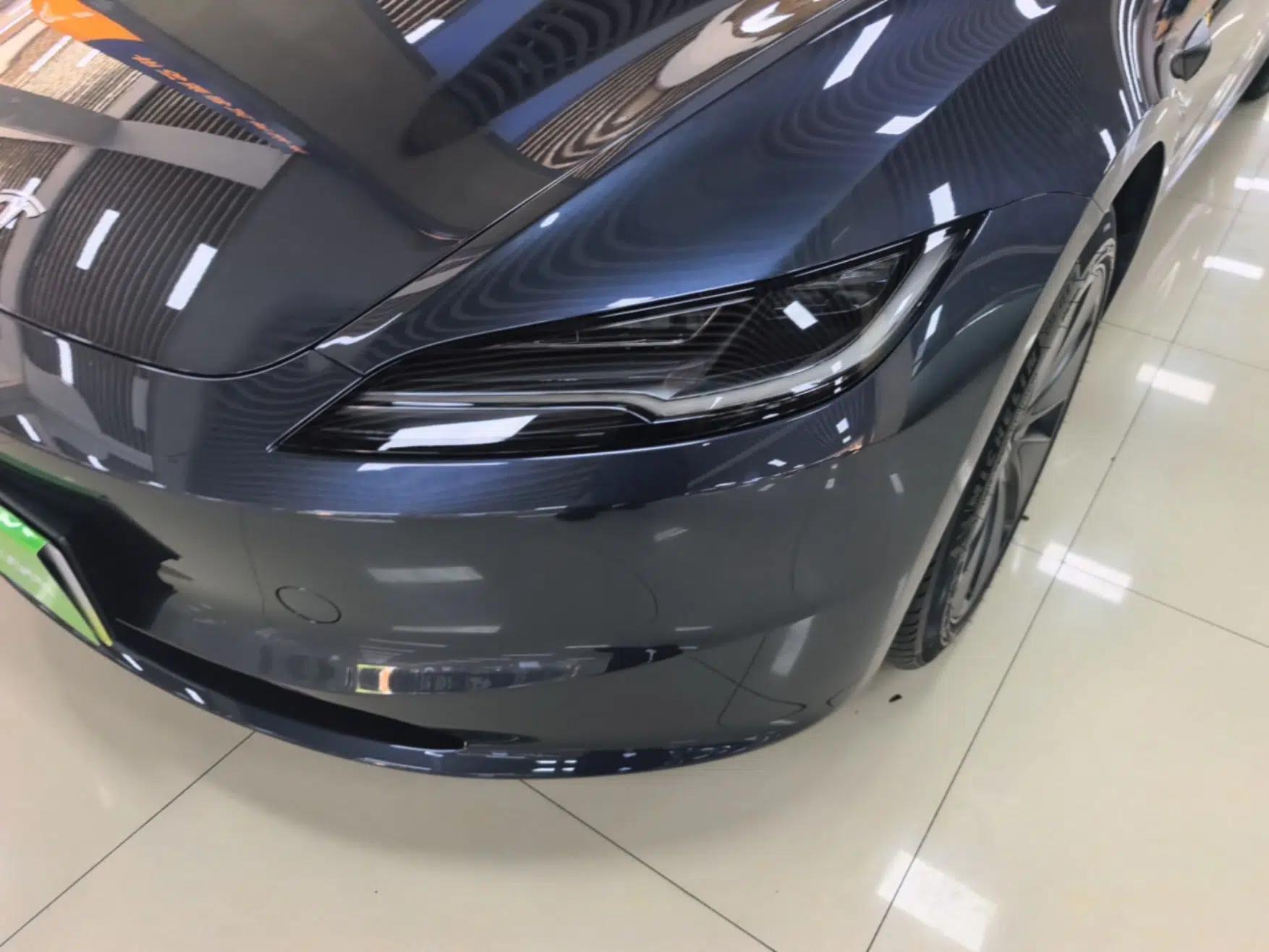 Tesla Model 3 2023 Rear-Wheel-Drive Version — миниатюра 8