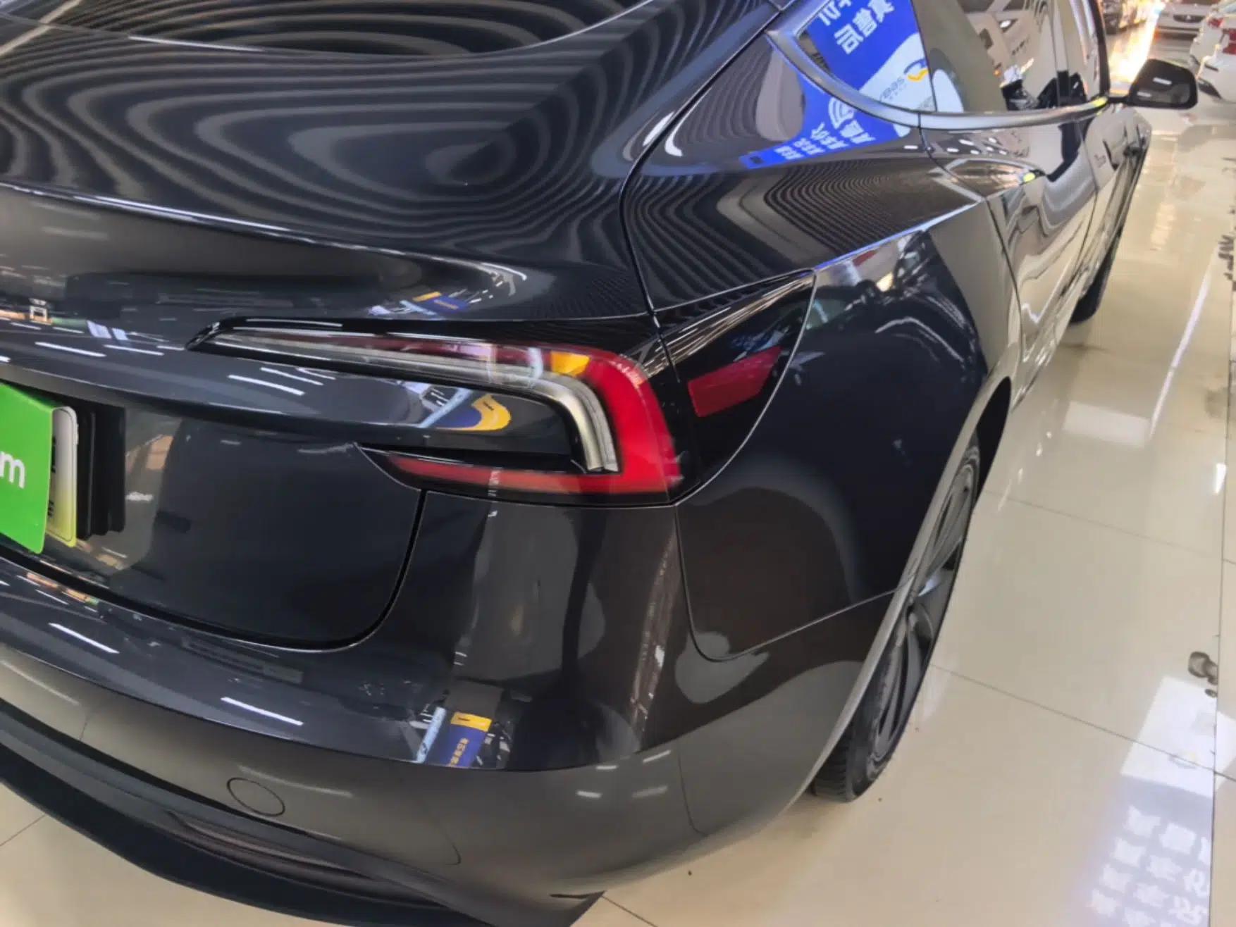 Tesla Model 3 2023 Rear-Wheel-Drive Version — миниатюра 9