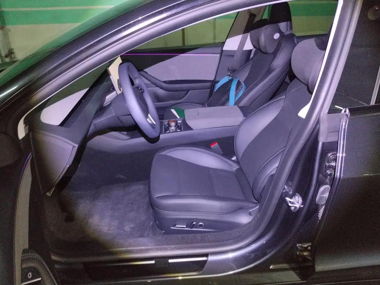 Tesla Model 3 2025 Rear-Wheel-Drive Version — миниатюра 15
