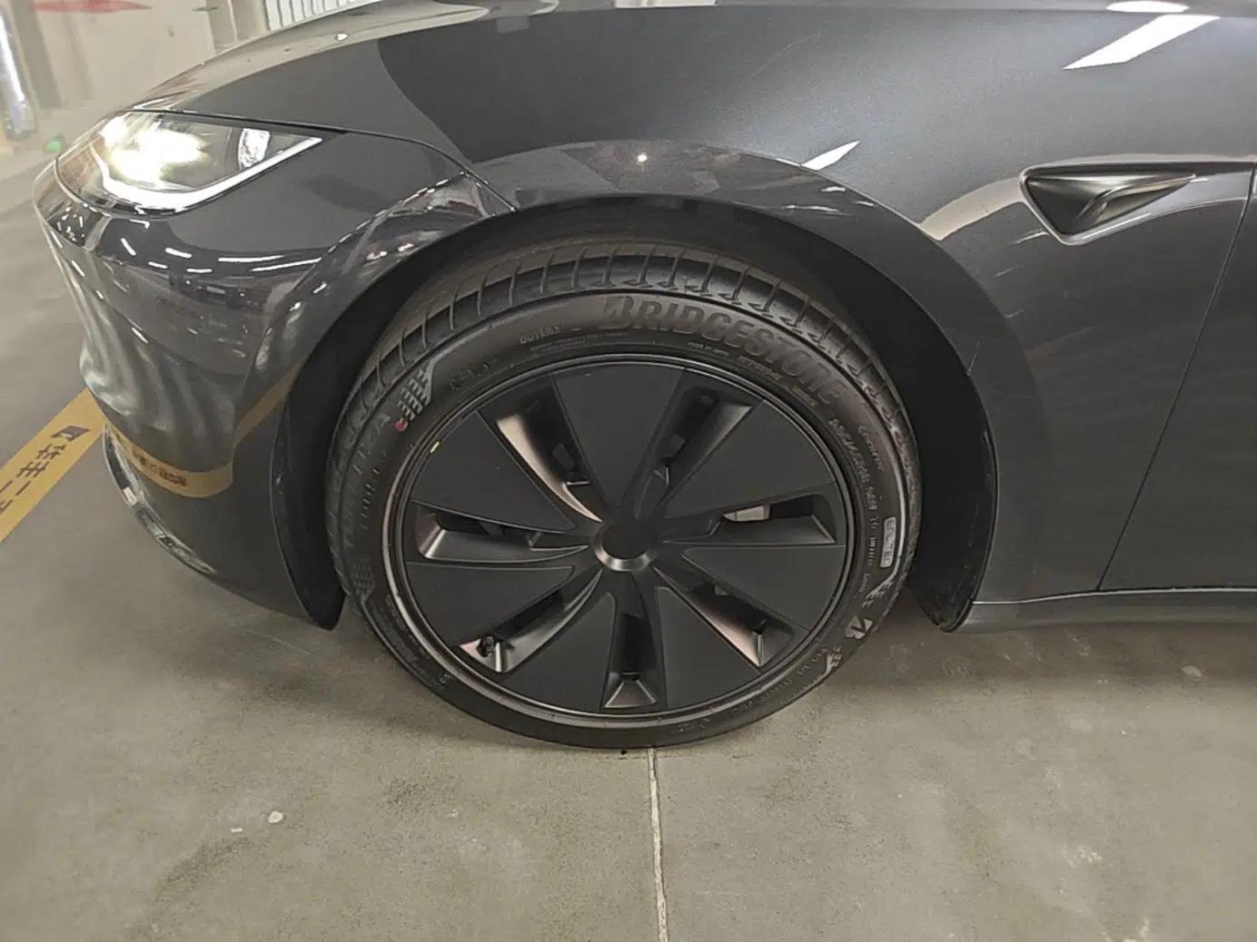 Tesla Model 3 2025 Model Revised Rear-Wheel-Drive Version — миниатюра 10