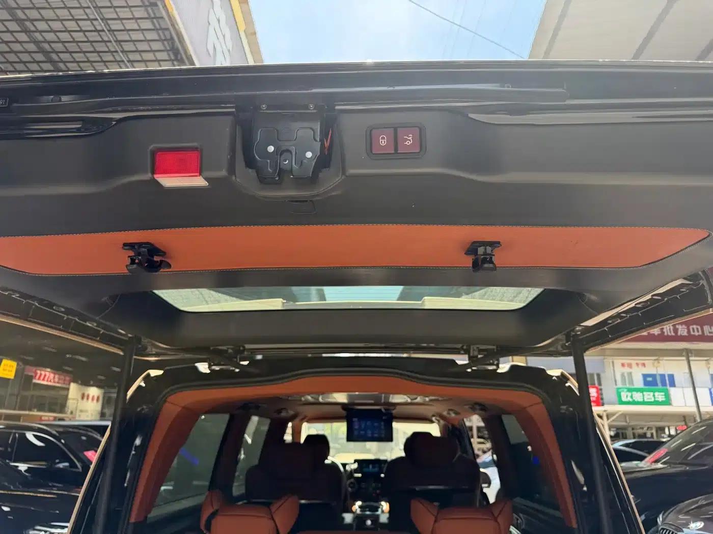 Vito 2021 2.0T Elite Edition 7-seater — миниатюра 17