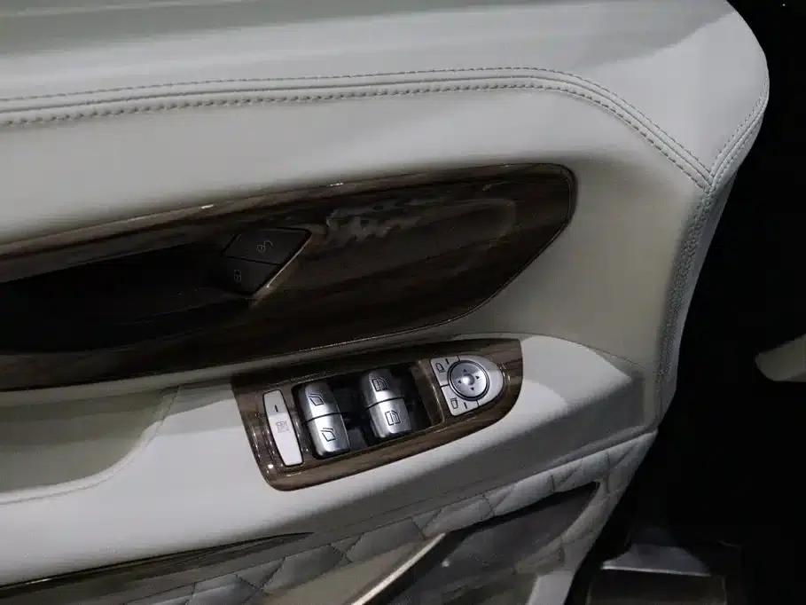 Vito 2021 2.0T Elite Edition 7-seater — миниатюра 23