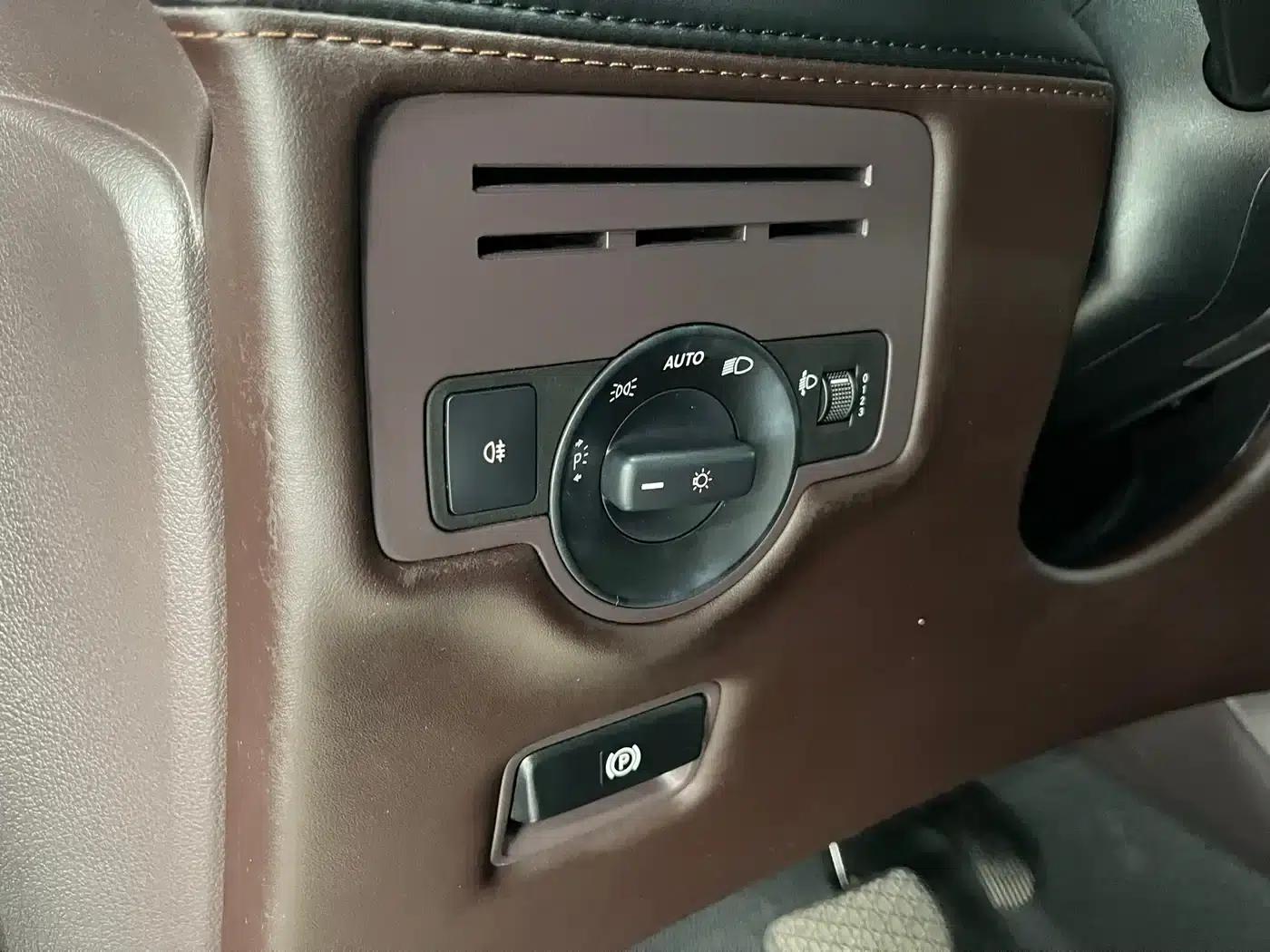 Vito 2018 2.0T Elite Edition 7-seater (National V Emission Standard) — миниатюра 19