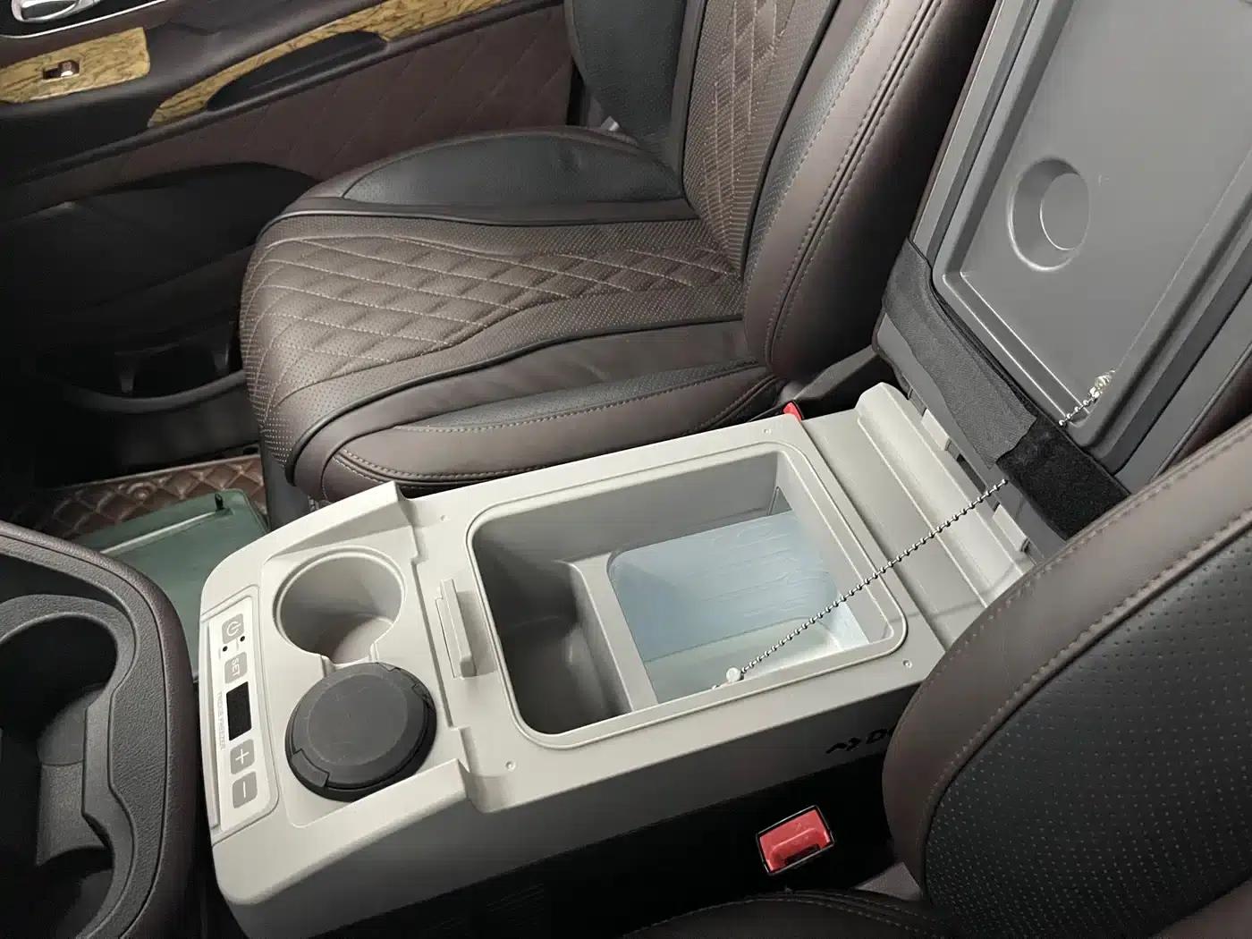 Vito 2018 2.0T Elite Edition 7-seater (National V Emission Standard) — миниатюра 22