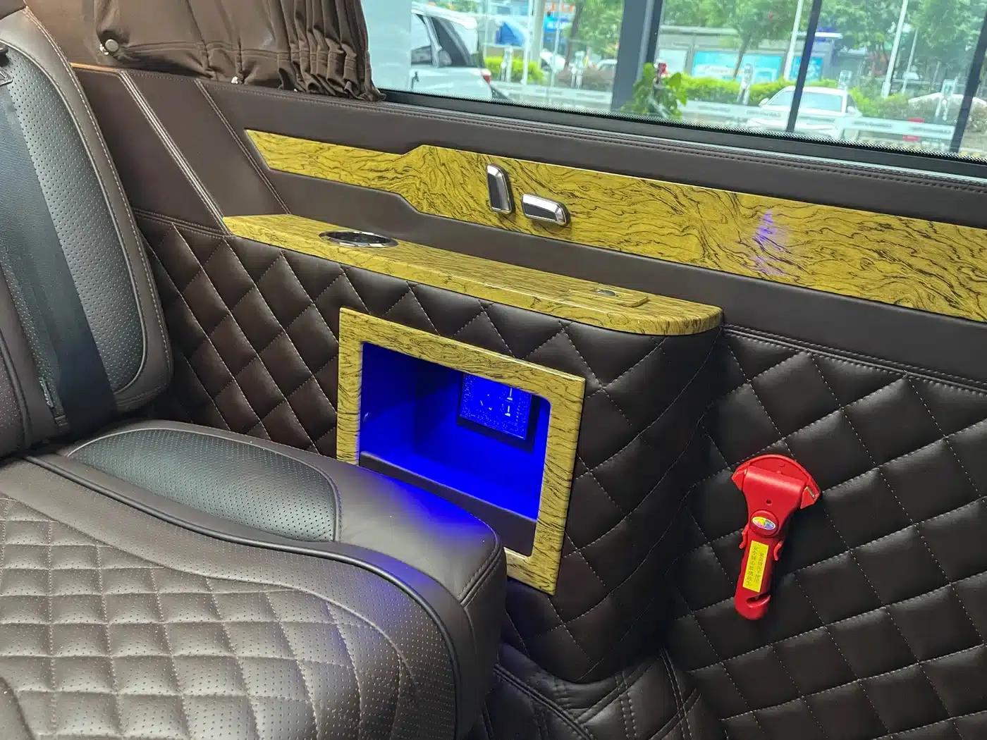 Vito 2018 2.0T Elite Edition 7-seater (National V Emission Standard) — миниатюра 29