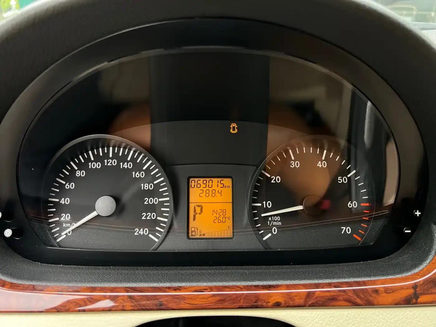 Vito 2013 3.0L Business Edition — миниатюра 8