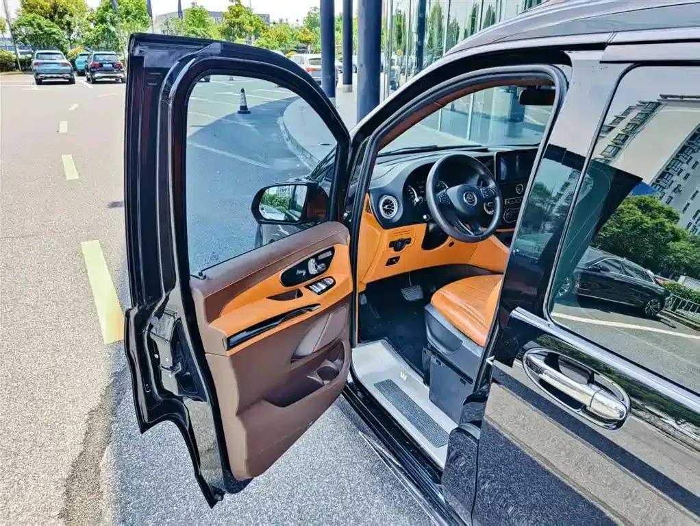 2023 Nissan Vito 2.0T Business Edition 7-seater — миниатюра 13