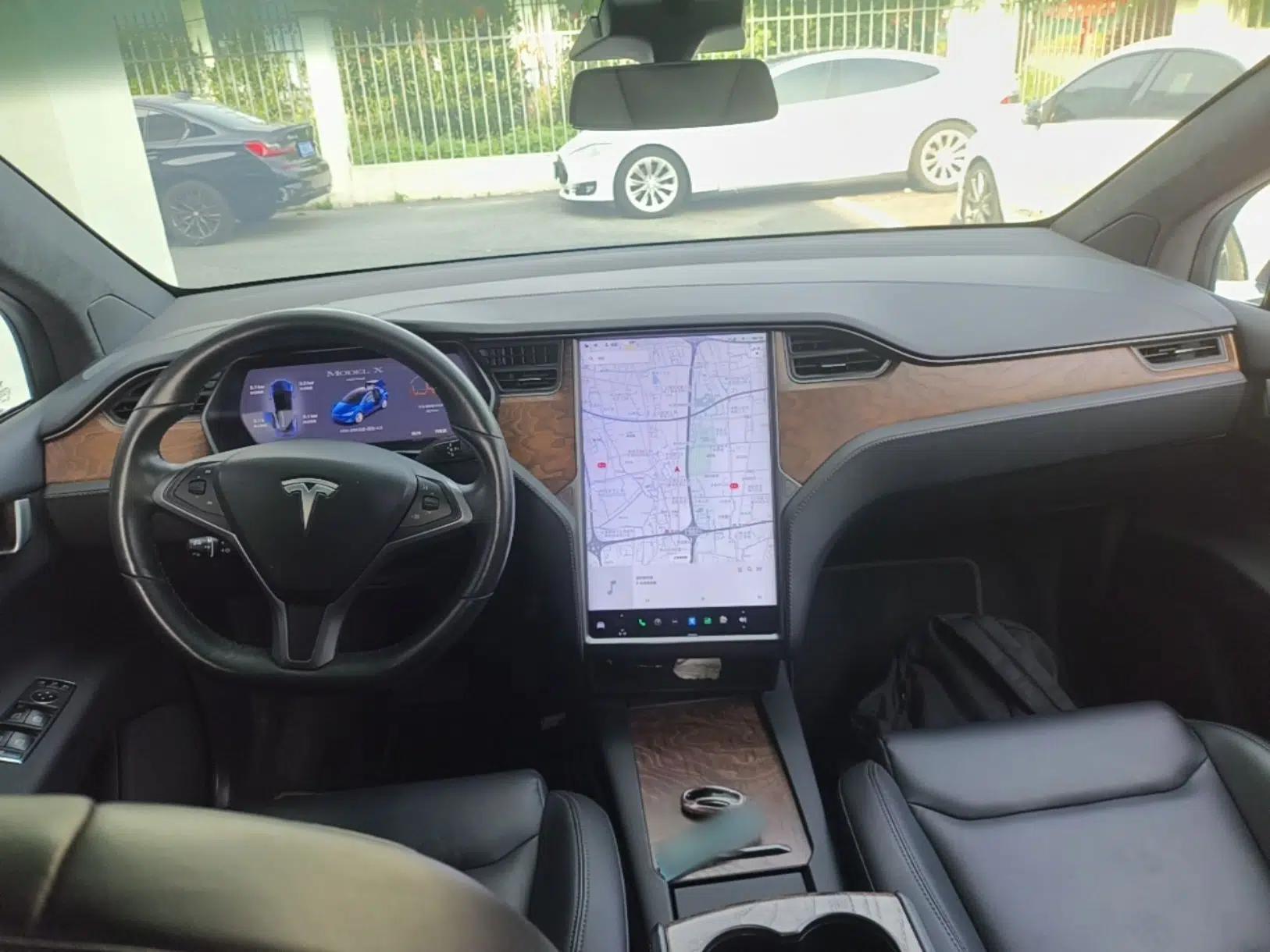Tesla Model X 2019 Long-Range Version — миниатюра 17
