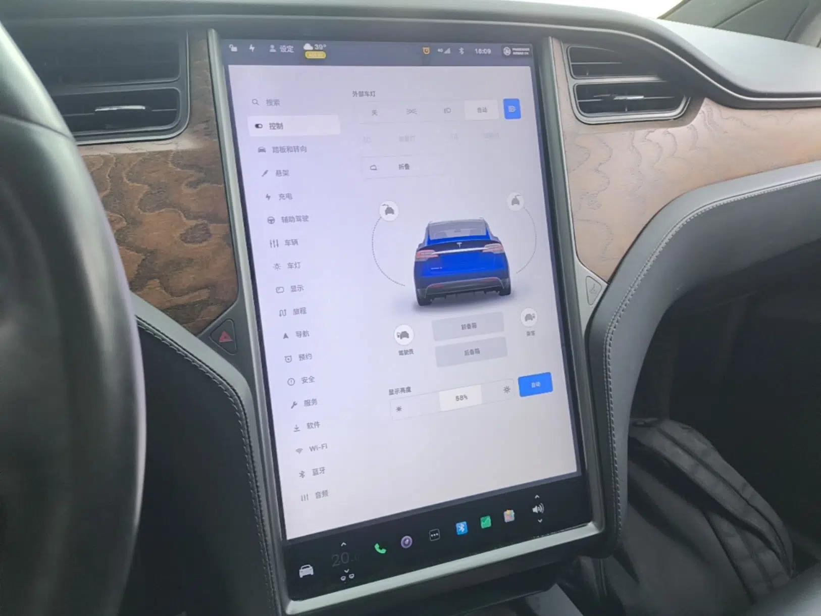 Tesla Model X 2019 Long-Range Version — миниатюра 20