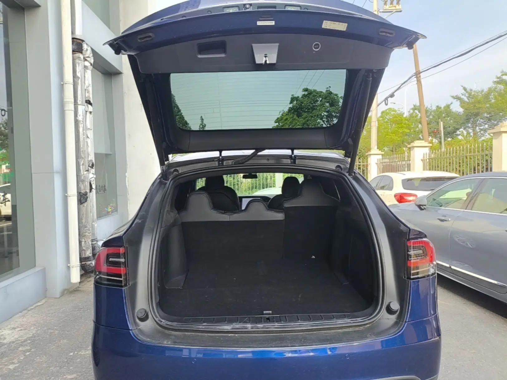 Tesla Model X 2019 Long-Range Version — миниатюра 27