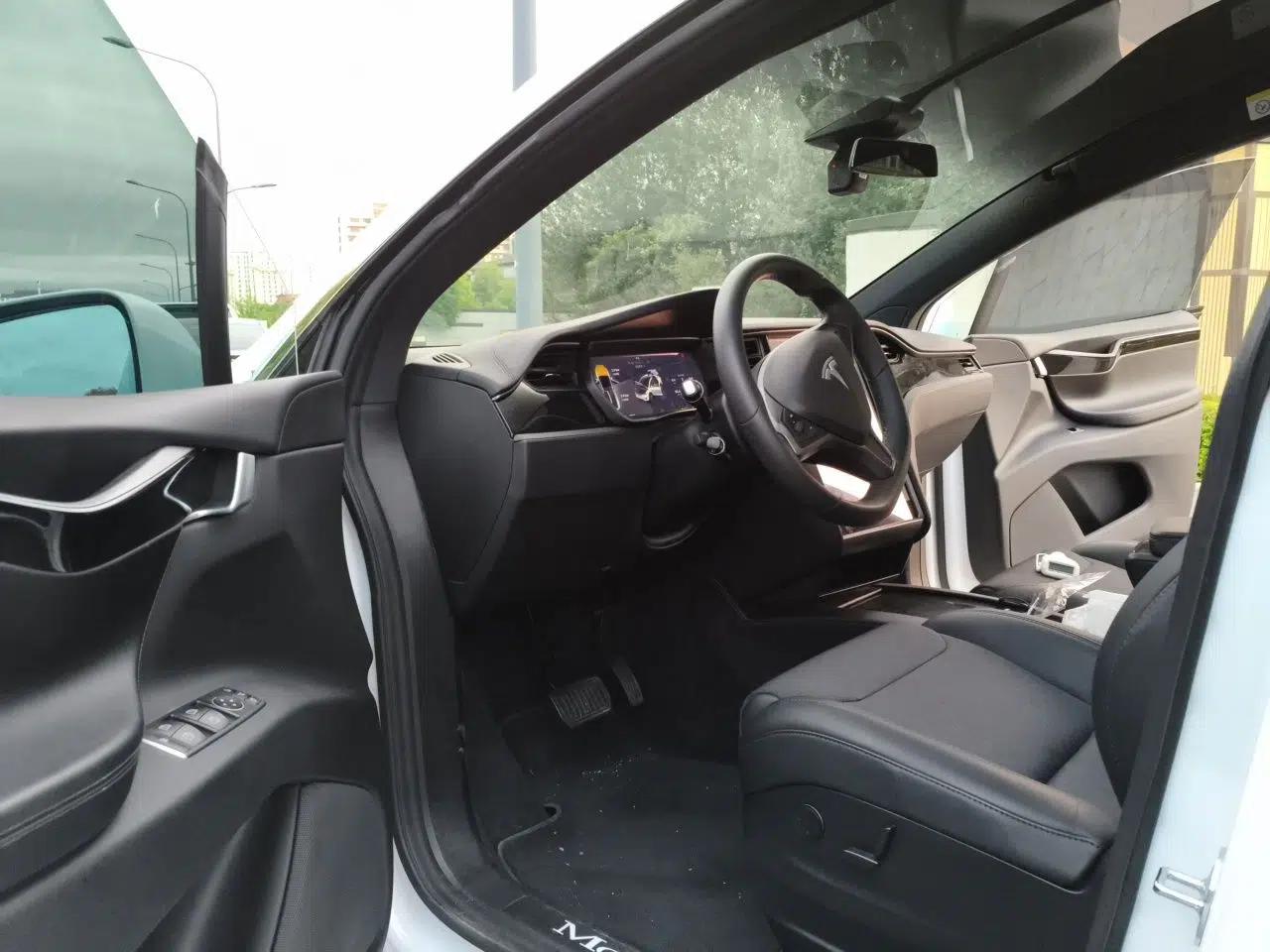 Tesla Model X 2017 X 100D Long Range Edition — миниатюра 16