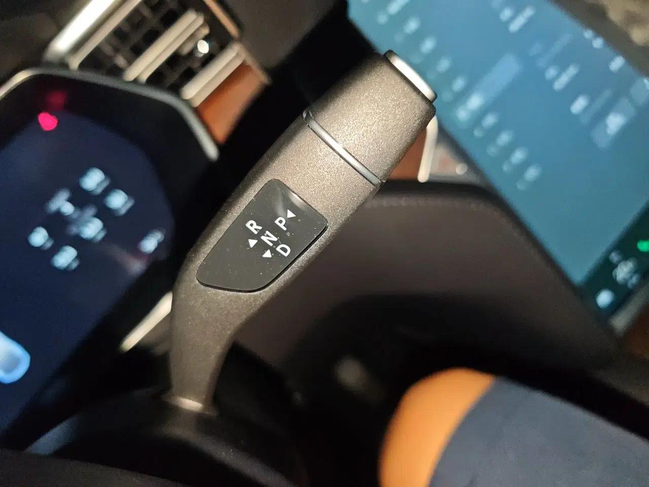 Tesla Model X 2017 X 100D Long Range Edition — миниатюра 14