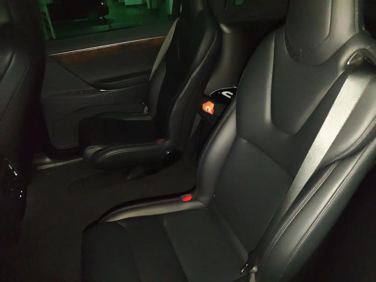 Tesla Model X 2017 X 100D Long Range Edition — миниатюра 17